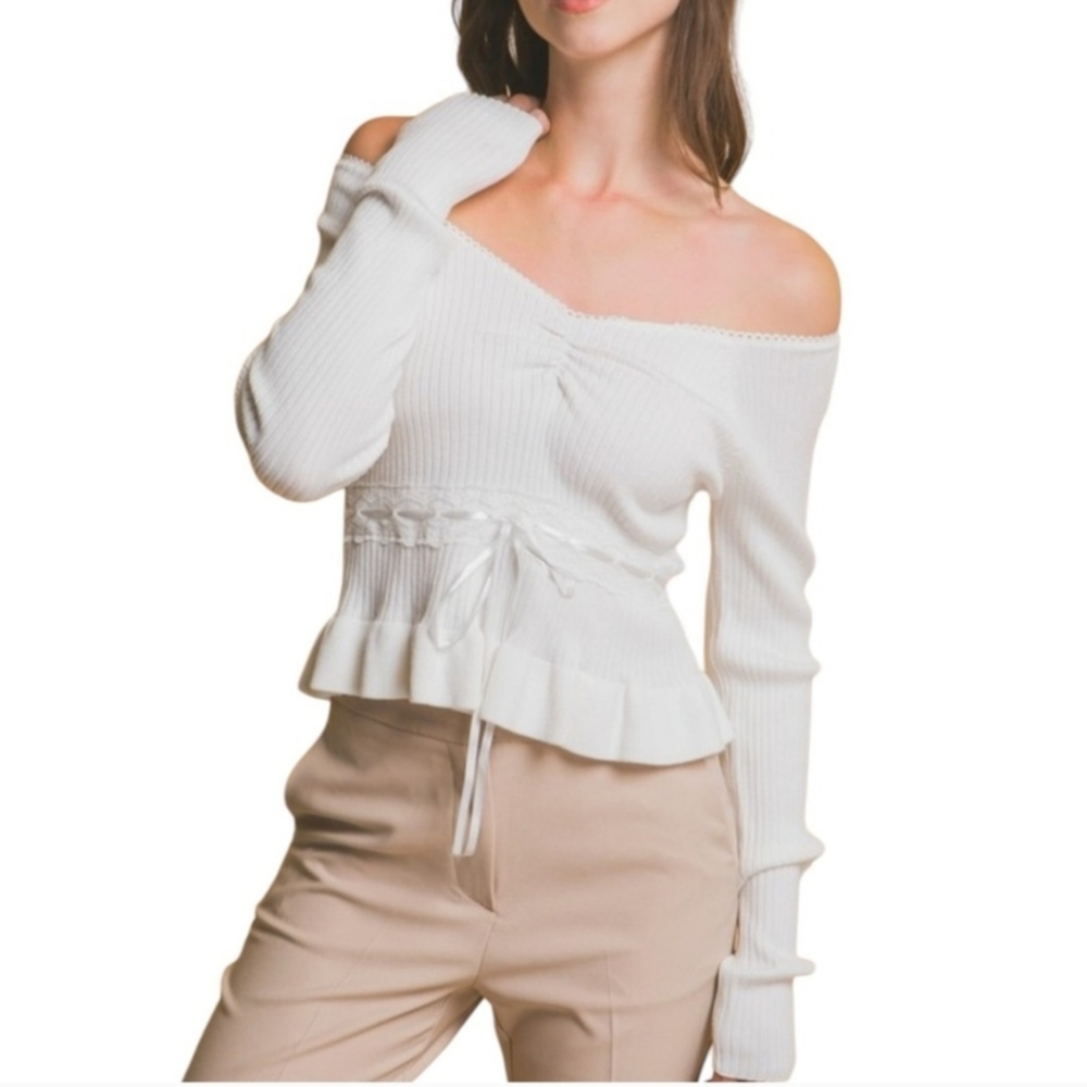LOVE TREE - Elegant Off-Shoulder White Sweater - Size Small - NWT